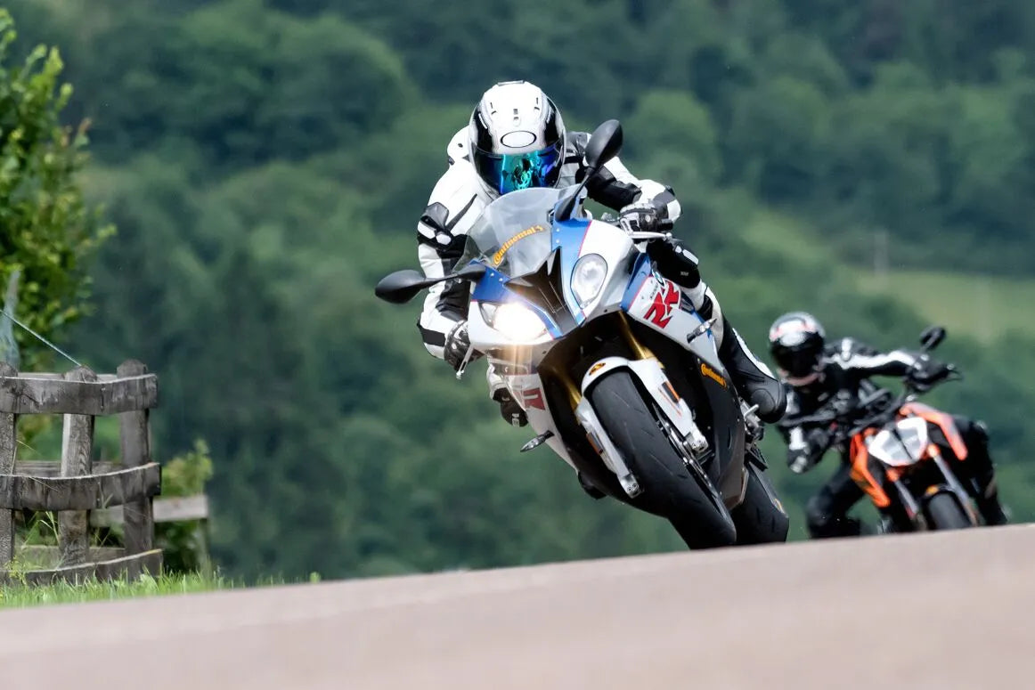 Continental Contiraceattack 2 Street Tire - 200/55zr17