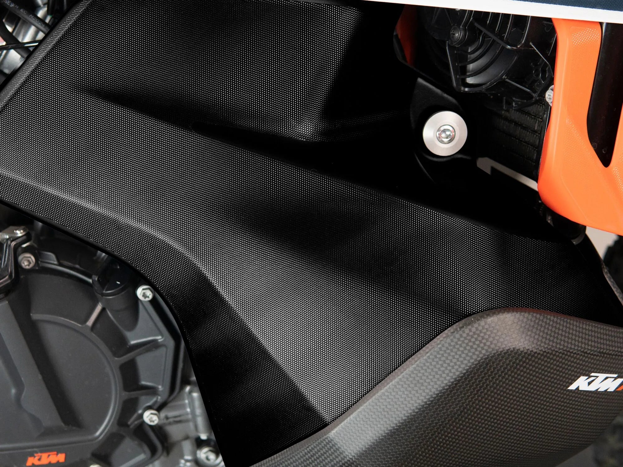 Uniracing Scratch Saver For Ktm - Black Vinyl Tank Protection