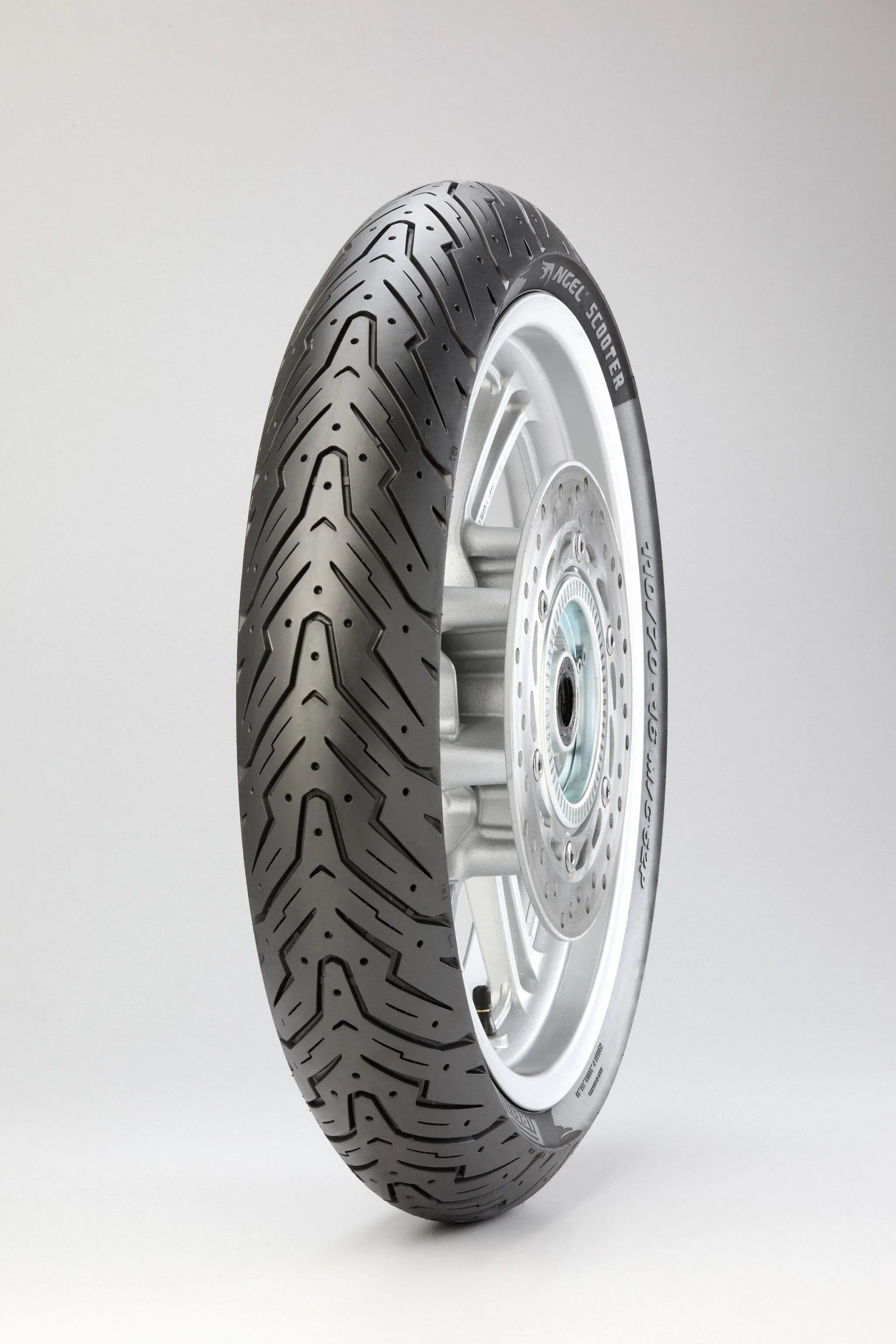 Pirelli Angel Scooter Tire 110/70-13 Front