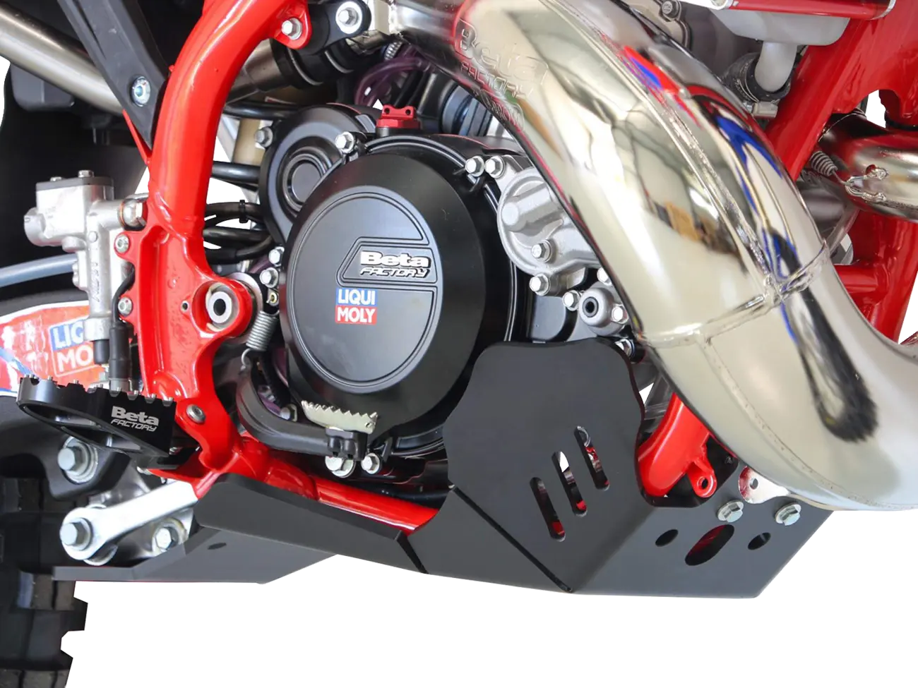 MOOSE OFFROAD HARD-PARTS Xtreme Skid Plate with Linkage Guard