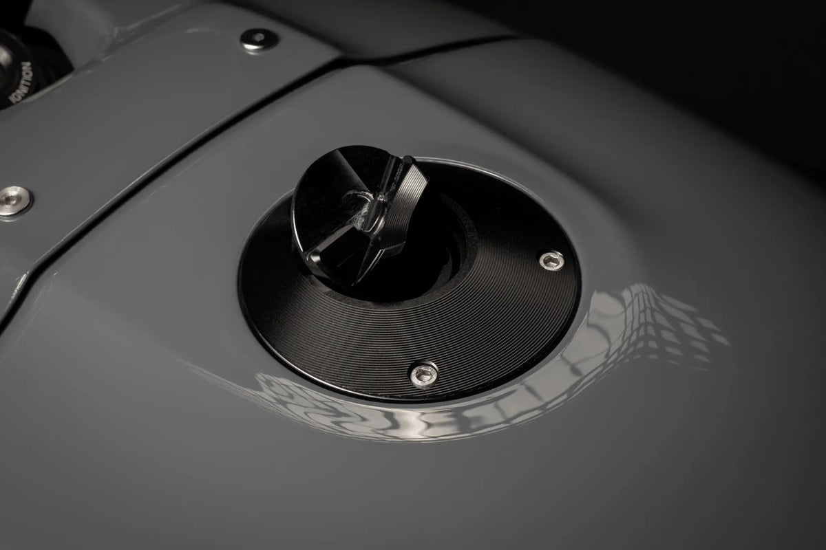 Gilles Tooling Ver - 2 Fuel Cap Black for Kawasaki