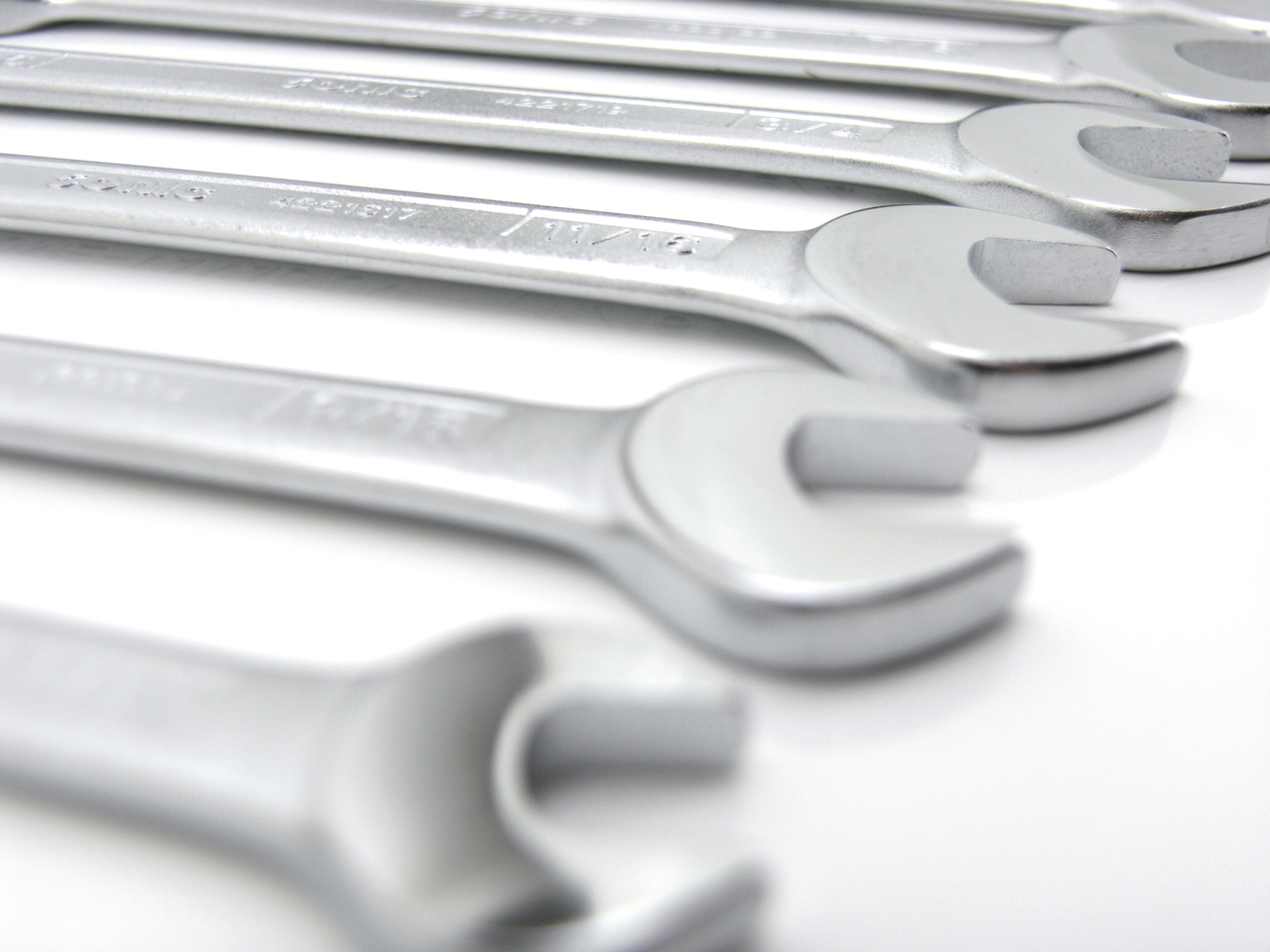 Sonic Equipment Wrenches – Tools & Chemicals