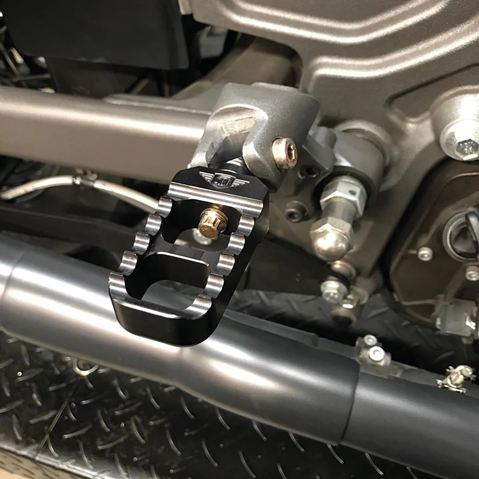 Joker Machine Foot Pegs for Indian Scout & Victory Octane – Foot Control